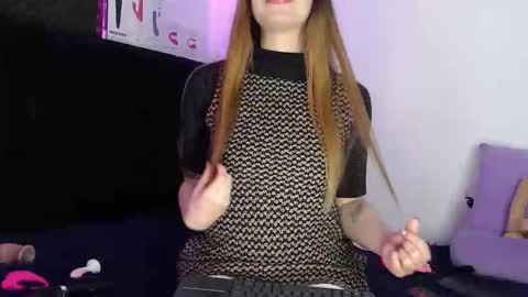 Snapshot of zpzphot chatting on November 2, 12:58 am zpzphot online show from November 2, 12:58 am