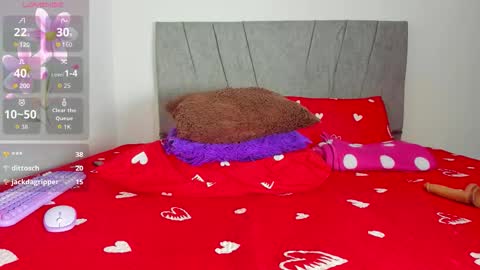 Snapshot of zule__williams chatting on October 9, 1:32 am zule online show from October 9, 1:32 am