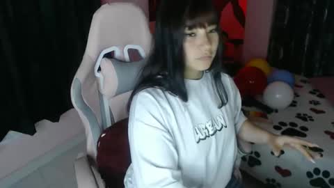 zulemapiel online show from January 6, 3:10 am