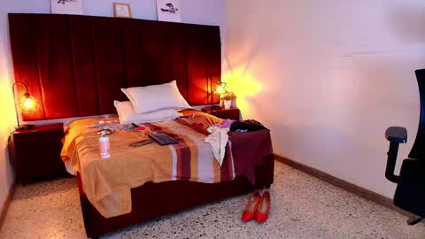 Snapshot of zuzana21 chatting on September 20, 6:50 pm Zuzana21 online show from September 20, 6:50 pm