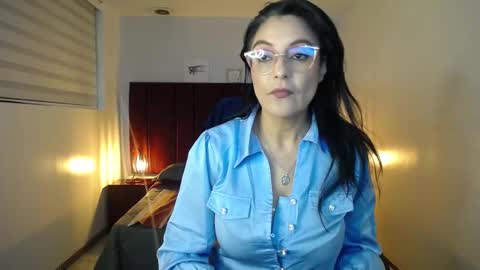 Snapshot of zuzana21 chatting on February 12, 12:44 pm Zuzana21 online show from February 12, 12:44 pm