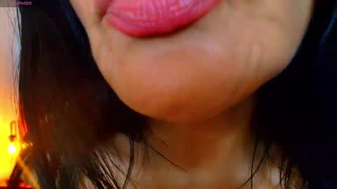 Snapshot of zuzana21 chatting on October 16, 3:25 pm Zuzana21 online show from October 16, 3:25 pm