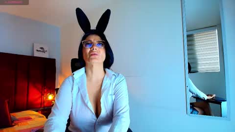 Snapshot of zuzana21 chatting on October 27, 12:33 pm Zuzana21 online show from October 27, 12:33 pm