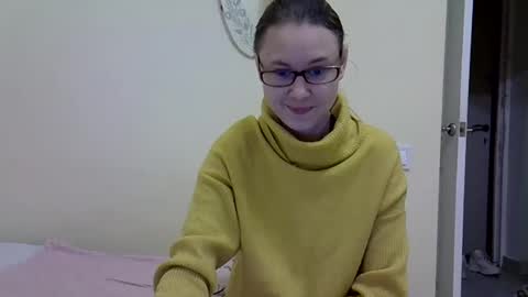 Zyuhre online show from December 8, 3:13 pm