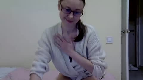 Zyuhre online show from December 3, 1:06 am