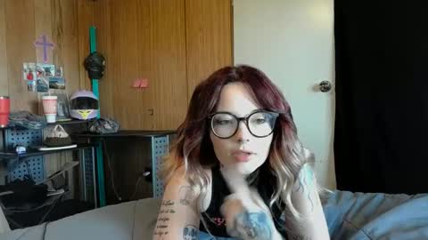 Snapshot of zzgrace chatting on September 16, 5:21 pm Gracie online show from September 16, 5:21 pm