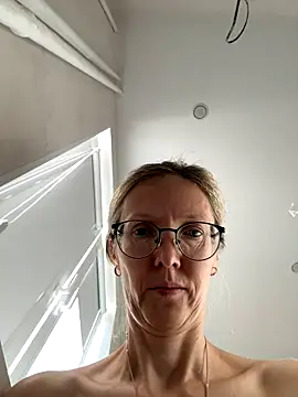 angelmommu online show from October 8, 5:56 am