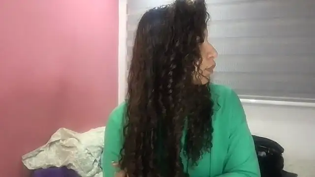 gatubelahot online show from September 22, 4:44 am