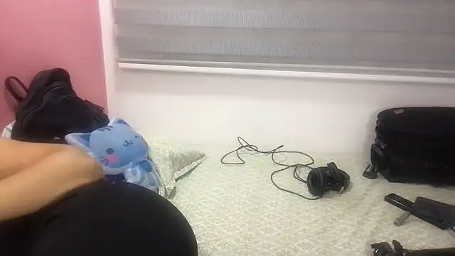 gatubelahot online show from September 26, 6:55 am