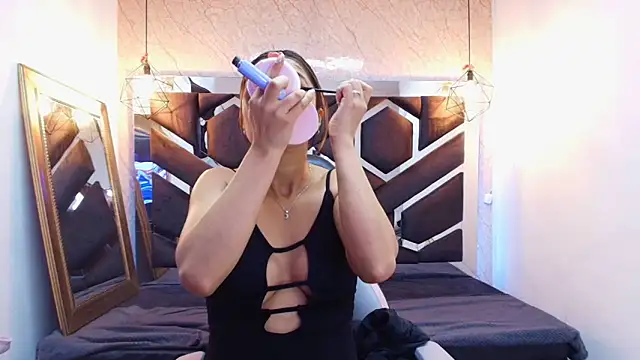 Snapshot of lilith_nv chatting on September 27, 12:01 pm lilith nv online show from September 27, 12:01 pm