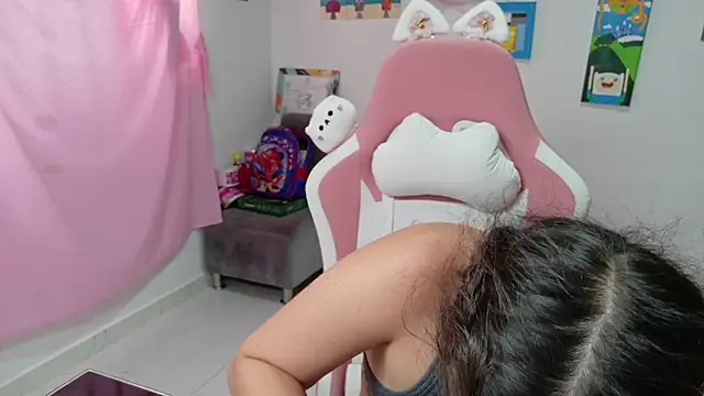 MommyMiaWs online show from February 2, 4:28 pm