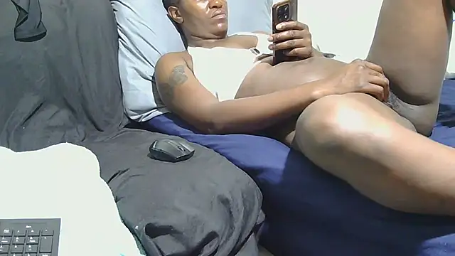 sluttylaura21 online show from February 27, 11:37 pm