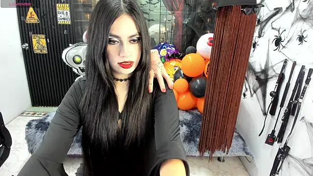 Snapshot of criss_21_ chatting on October 27, 8:25 pm criss 21 online show from October 27, 8:25 pm