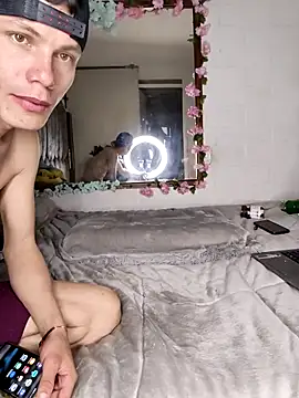 Snapshot of Juam22 chatting on October 29, 6:18 am Juam22 online show from October 29, 6:18 am