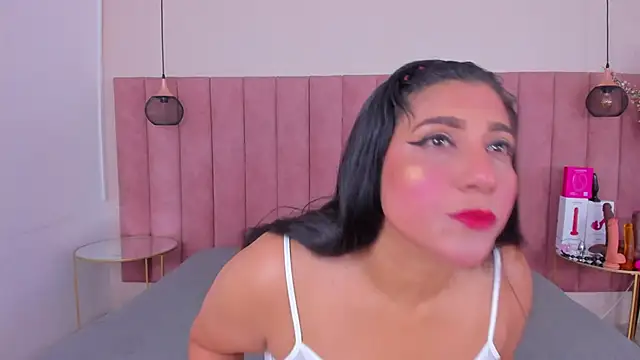 antonellarusso 1 online show from September 13, 3:14 am