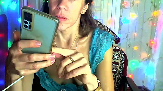 Snapshot of Ladywinter chatting on September 18, 7:01 pm Ladywinter online show from September 18, 7:01 pm