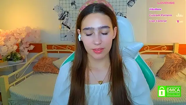  Eliizabeth  online show from March 19, 10:47 pm