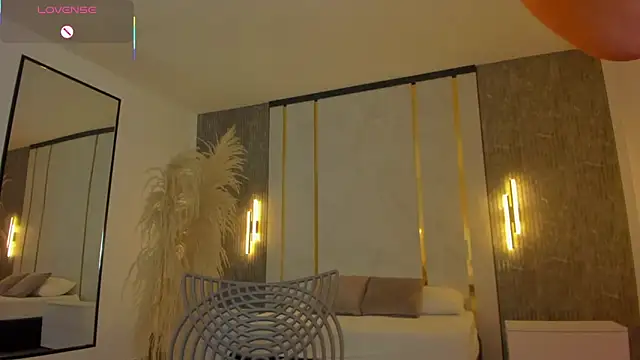 Snapshot of riley_sierra chatting on October 9, 1:15 pm riley sierra online show from October 9, 1:15 pm