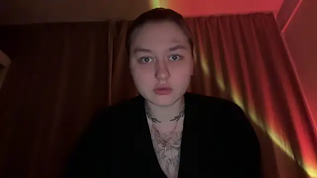 Isabel-Bailey online show from April 6, 9:05 pm