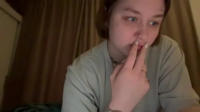 Isabel-Bailey online show from June 6, 9:32 pm