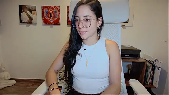 adriana  sosa  online show from December 4, 12:02 am