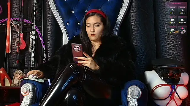 abbymora online show from April 4, 5:06 am