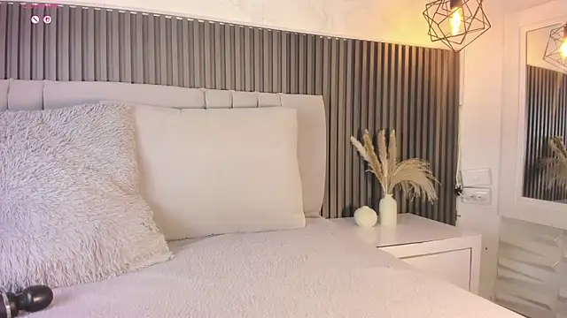 Snapshot of SHANONCLARK chatting on October 29, 7:27 pm SHANONCLARK online show from October 29, 7:27 pm