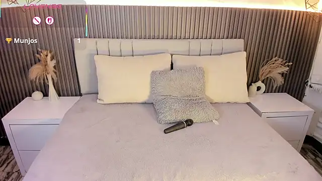 Snapshot of SHANONCLARK chatting on October 14, 7:16 pm SHANONCLARK online show from October 14, 7:16 pm