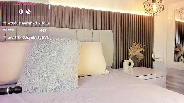 Snapshot of SHANONCLARK chatting on October 22, 7:41 pm SHANONCLARK online show from October 22, 7:41 pm