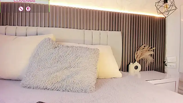 Snapshot of SHANONCLARK chatting on October 15, 7:27 pm SHANONCLARK online show from October 15, 7:27 pm