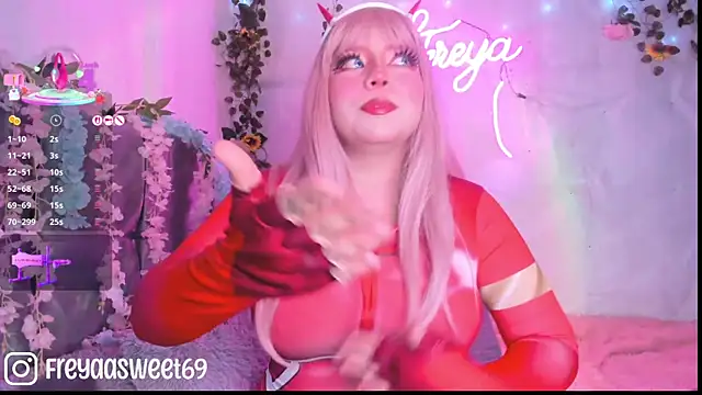 Sweet freya1 online show from October 10, 12:15 am