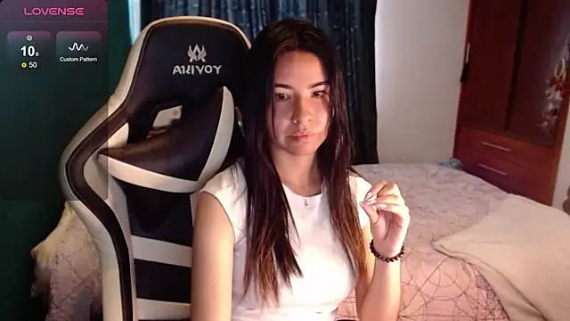 alice middlee online show from June 1, 4:19 pm