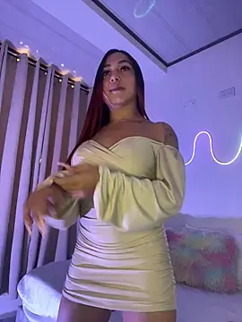 Snapshot of jesica__simpson chatting on October 3, 4:45 pm jesica  simpson online show from October 3, 4:45 pm