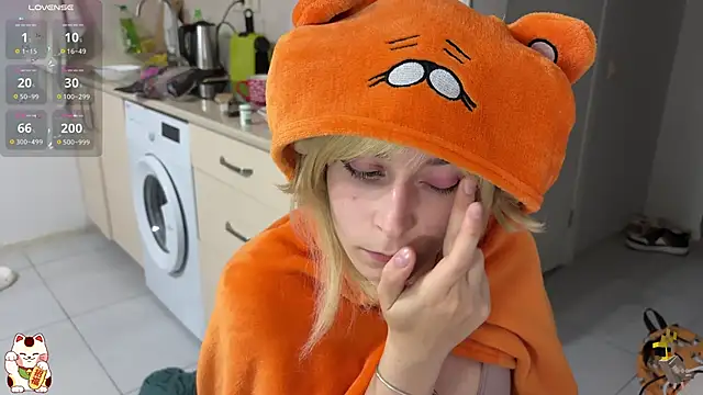 ShiroiFubuki online show from November 8, 8:25 pm