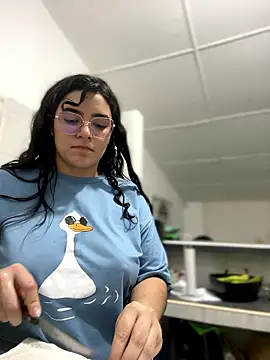 Lia flowers online show from January 19, 12:29 am