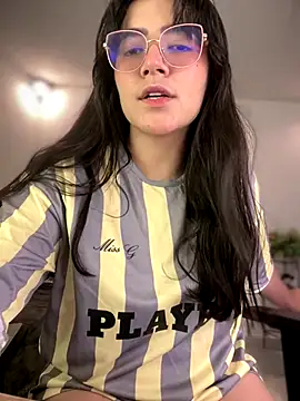 Lia flowers online show from October 17, 5:10 am