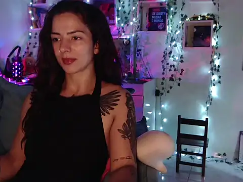 Snapshot of BeellyDance chatting on October 28, 1:50 pm BeellyDance online show from October 28, 1:50 pm