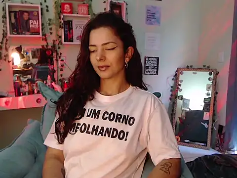 Snapshot of BeellyDance chatting on October 6, 6:02 pm BeellyDance online show from October 6, 6:02 pm