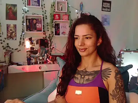 Snapshot of BeellyDance chatting on October 7, 6:12 pm BeellyDance online show from October 7, 6:12 pm