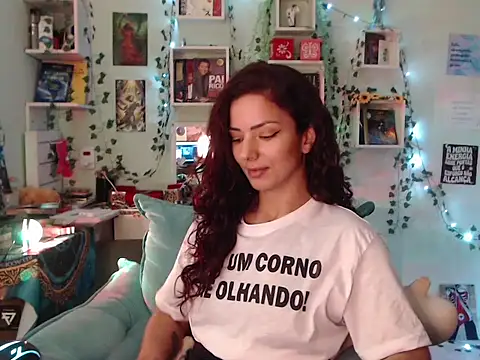 Snapshot of BeellyDance chatting on September 18, 8:40 pm BeellyDance online show from September 18, 8:40 pm