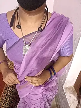 Mallu-Gayathri Arun online show from October 17, 1:47 pm