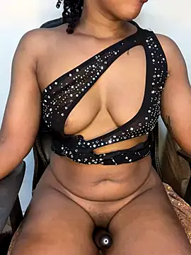 prettyvalleh online show from October 18, 5:32 am