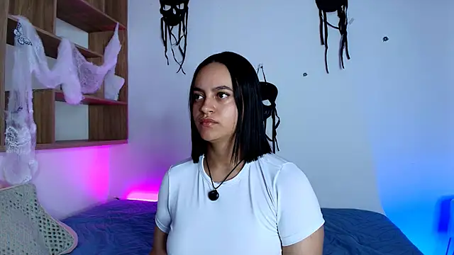 Snapshot of VICTORIABLACK_@xh chatting on October 6, 11:16 am VICTORIABLACK xh online show from October 6, 11:16 am