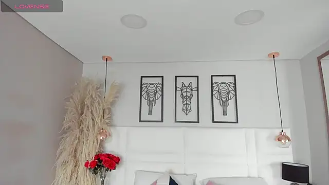 Snapshot of Rebeca_jones chatting on October 27, 12:22 pm Rebeca jones online show from October 27, 12:22 pm