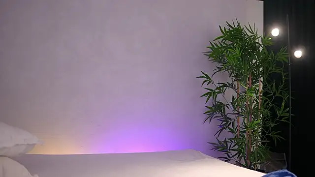 ArtTeasee online show from March 9, 7:22 am