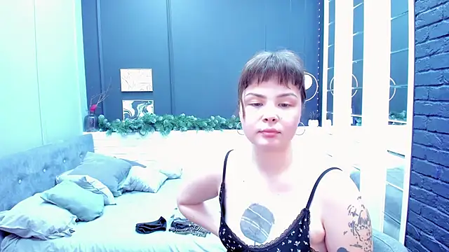 Mayayammy online show from January 6, 5:49 pm