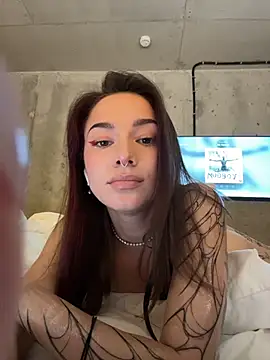 Snapshot of sinthiaroze chatting on October 15, 6:43 pm sinthiaroze online show from October 15, 6:43 pm