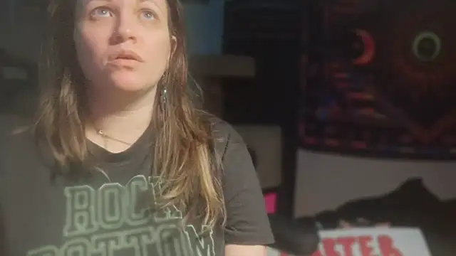 spunlikecottoncandy online show from April 6, 7:48 pm