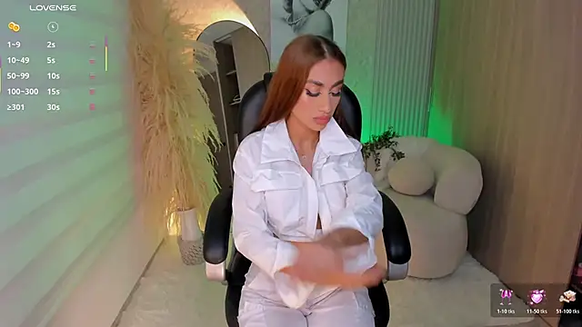 DannaCruz online show from May 16, 12:46 am