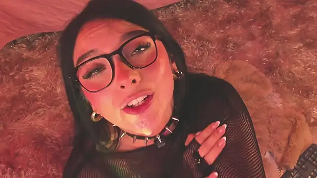 Victoria Watsson online show from September 30, 12:44 pm